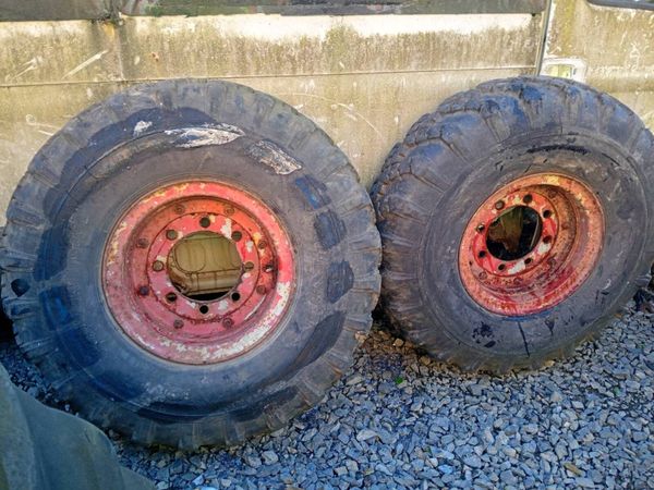 Pair Russian tanker wheels & 8 stud New Holland - Main image