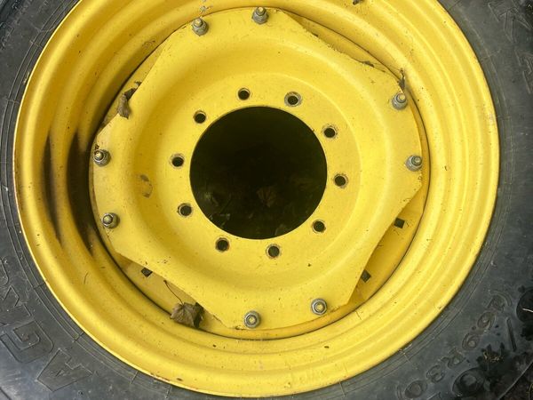 John Deere rims 30” - Main image