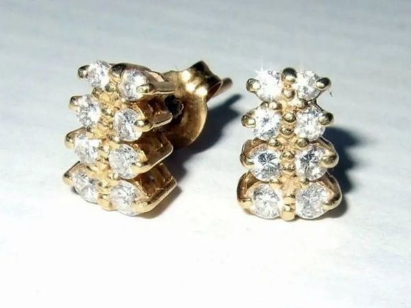 Vintage 18K Yellow Gold Diamond Cluster Earrings - Main image