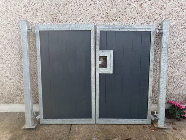 Gates - Main image