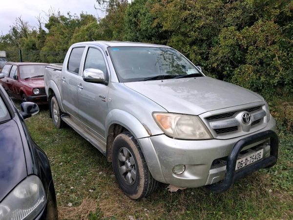 06 toyota hiluc - Main image