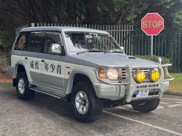 Mitsubishi Pajero Exceed 2.8 Auto - Main image