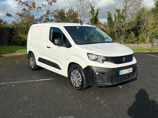2019 Peugeot Partner 1.5 - Main image