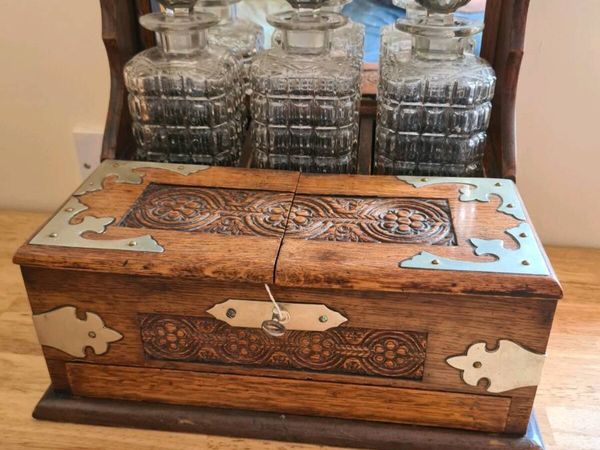 TRIPLE OAK TANTALUS DRINKS HOLDER - Main image