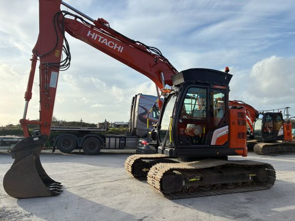 Hitachi ZX135US-7 - Main image