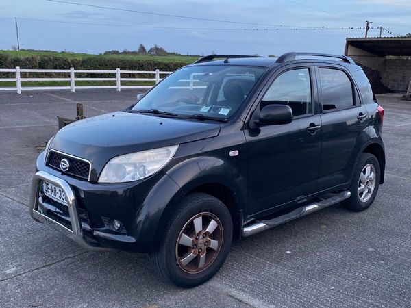 Daihatsu Terios Jeep - Main image