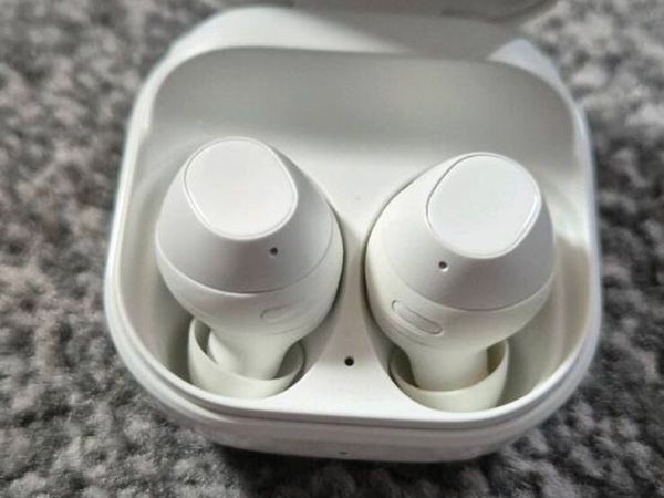 Samsung Galaxy Buds FE - Main image