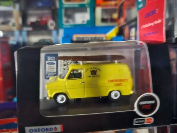 Corgi Oxford Ford Transit Van - Main image
