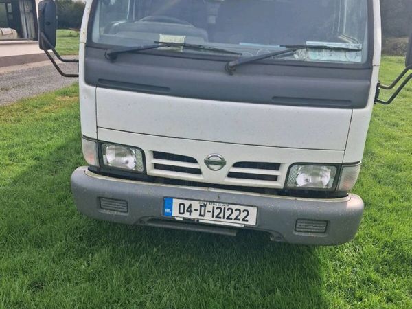 2004 Nissan Cabstar 3.0 - Main image