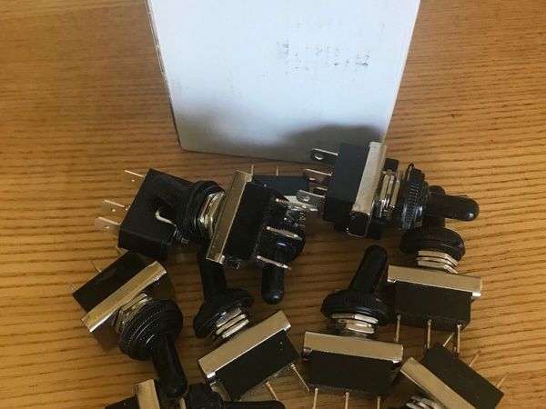 12V Toggle Switches - Main image