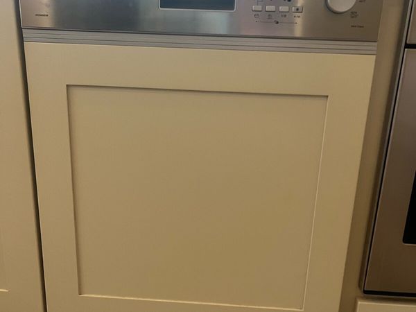 Dishwasher - Main image