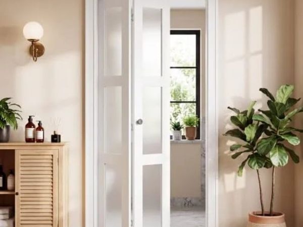 Bifold Closet Doors 2-Panel, 762 mm (Double 381 mm - Main image