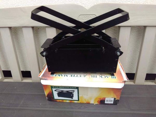 Paper briquette maker - Main image