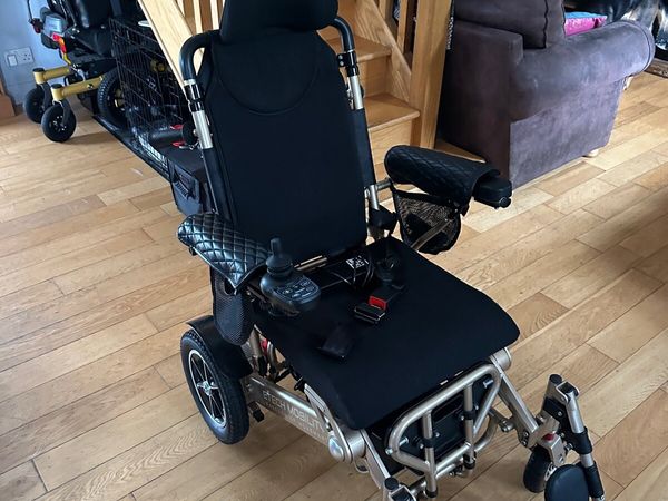 Electric wheelchair - Main image