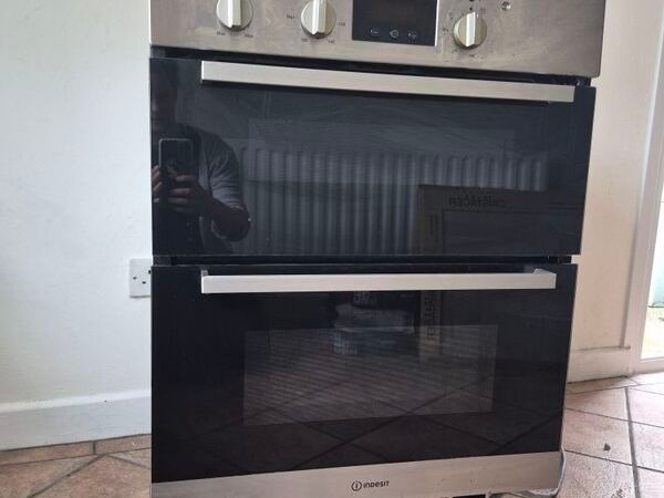 Indesit double oven - Main image