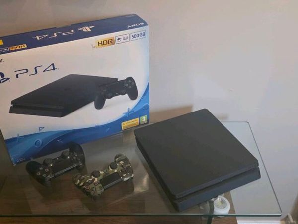 PlayStation 4 slim - Main image