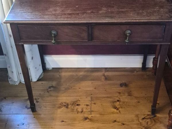 Table - Main image