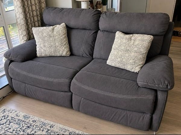 REDUCED 2.5 Seat Harvey Norman Elec Recline Sofa - Main image