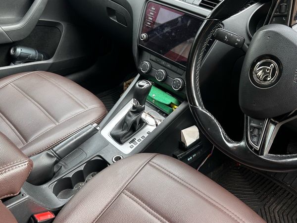 Ex taxi skoda octavia - Main image