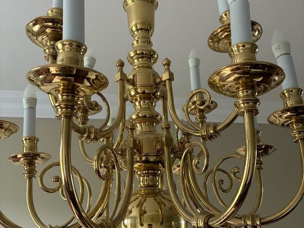 Chandelier - Main image