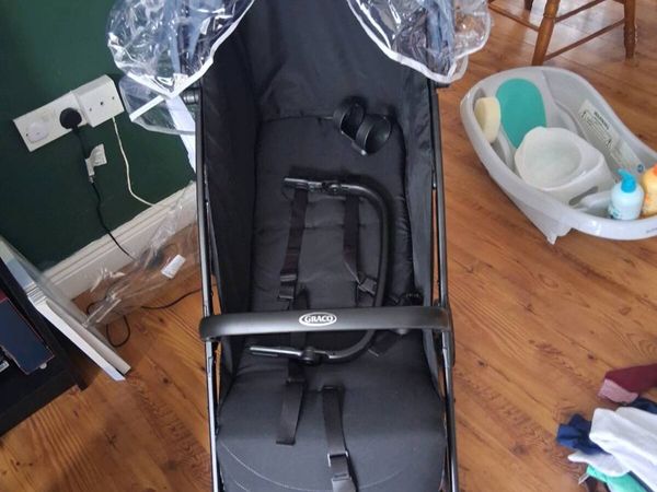 Graco buggy with rain cover - Main image
