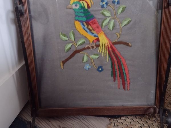 Heavy Mid-Century wooden fire-screen - Main image