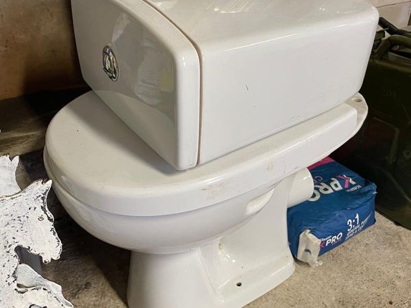toilet cistern - Main image