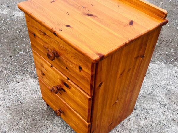 Small chest of drawers - Main image