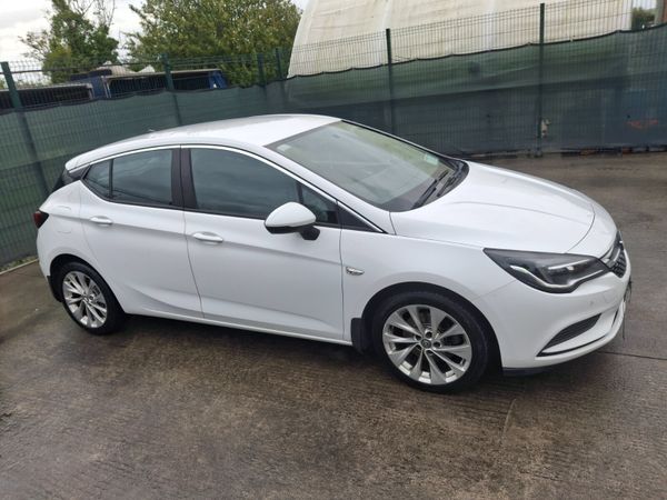 2017 Opel Astra Diesel Drive Home - Main image