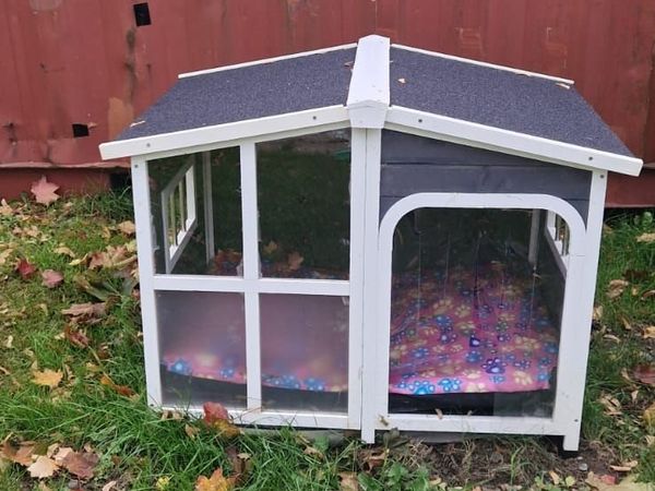 Dog house - Main image