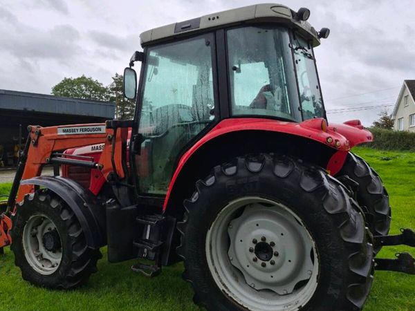 Tractor - Main image