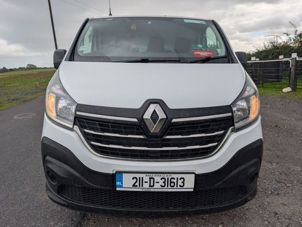 2021 RENAULT TRAFIC NEW DOE 06/2027 - Main image