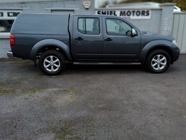 4X4 CREW CAB PICK UP - Main image