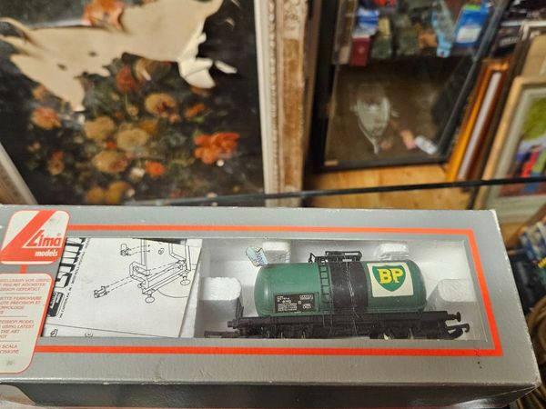 Hornby Lima OO Gauge Wagon - Main image