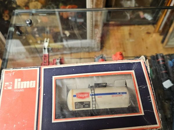 Hornby Lima OO Gauge Wagon - Main image