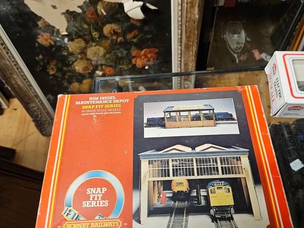 Hornby OO Gauge Maintaince Depot - Main image