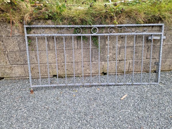 4  Galvanised gates. - Main image