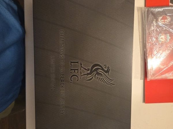 Limeted Edition Champions Blackout 19/20 Champions Jersey - Main image