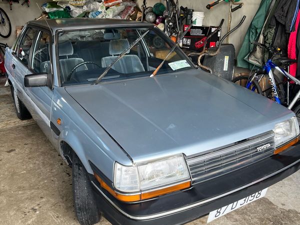 1987 Toyota Carina 2 - Main image