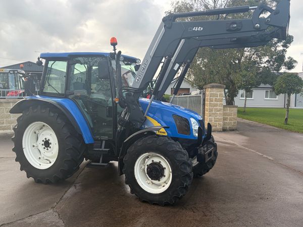 New holland T5060 + loader - Main image