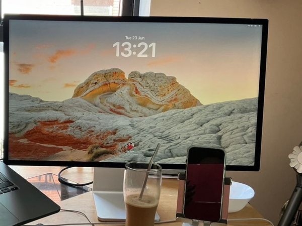 Apple Studio Display 27” 5K Standard - Main image