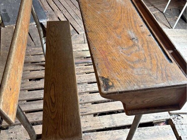 Old school desk - Main image