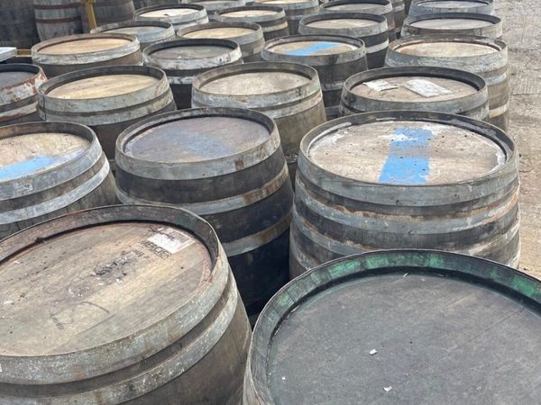 Solid Oak Whiskey Barrels - Main image