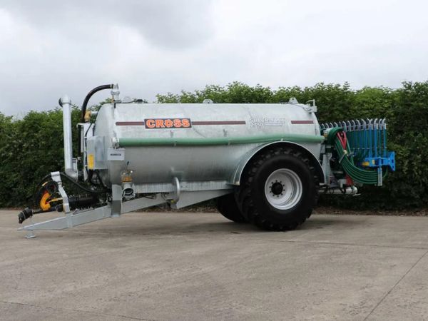 Cross Tanker and Trailing Shoe - Main image