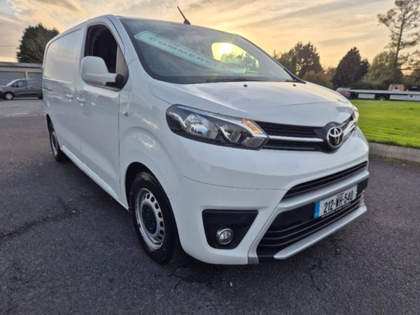 Toyota Proace 1.5 DSL GX Model ( MWB ). - Main image