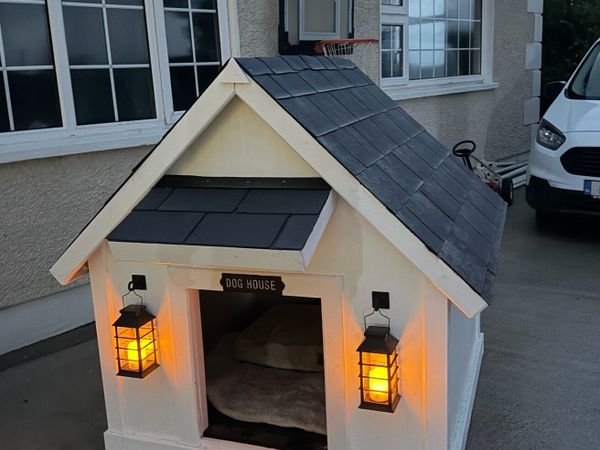 Luxury Dog house - Main image