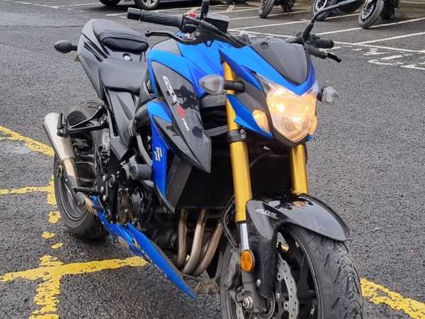 Suzuki GSX-S750 - Main image