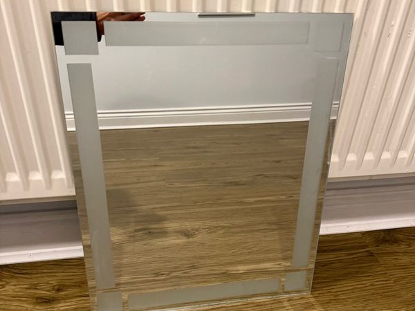 Wall mirror, 40.5 cm x 50.5 cm - Main image