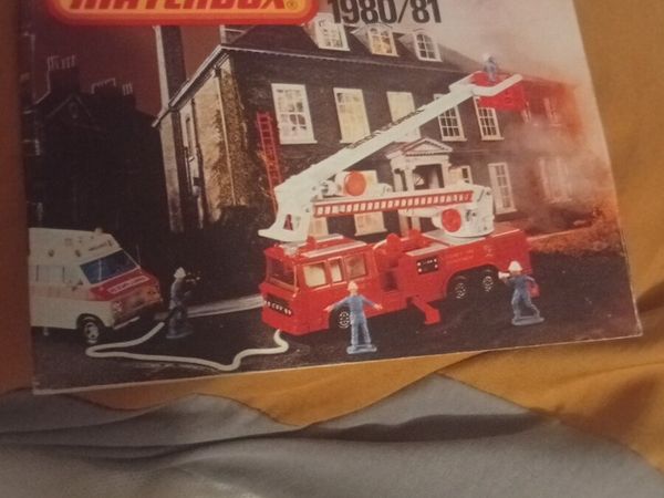 OLD MATCHBOX BOOK 1980s - Main image