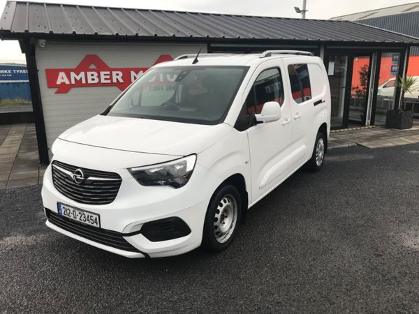 Opel Combo 2021 - Main image